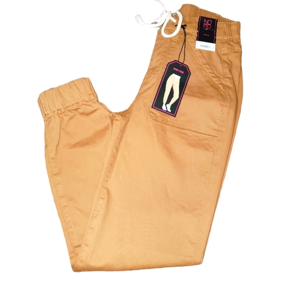 No Boundaries NWT Junior's Cropped Drawstring Jogger Pant Elastic Cuffs 546 - Picture 8 of 8